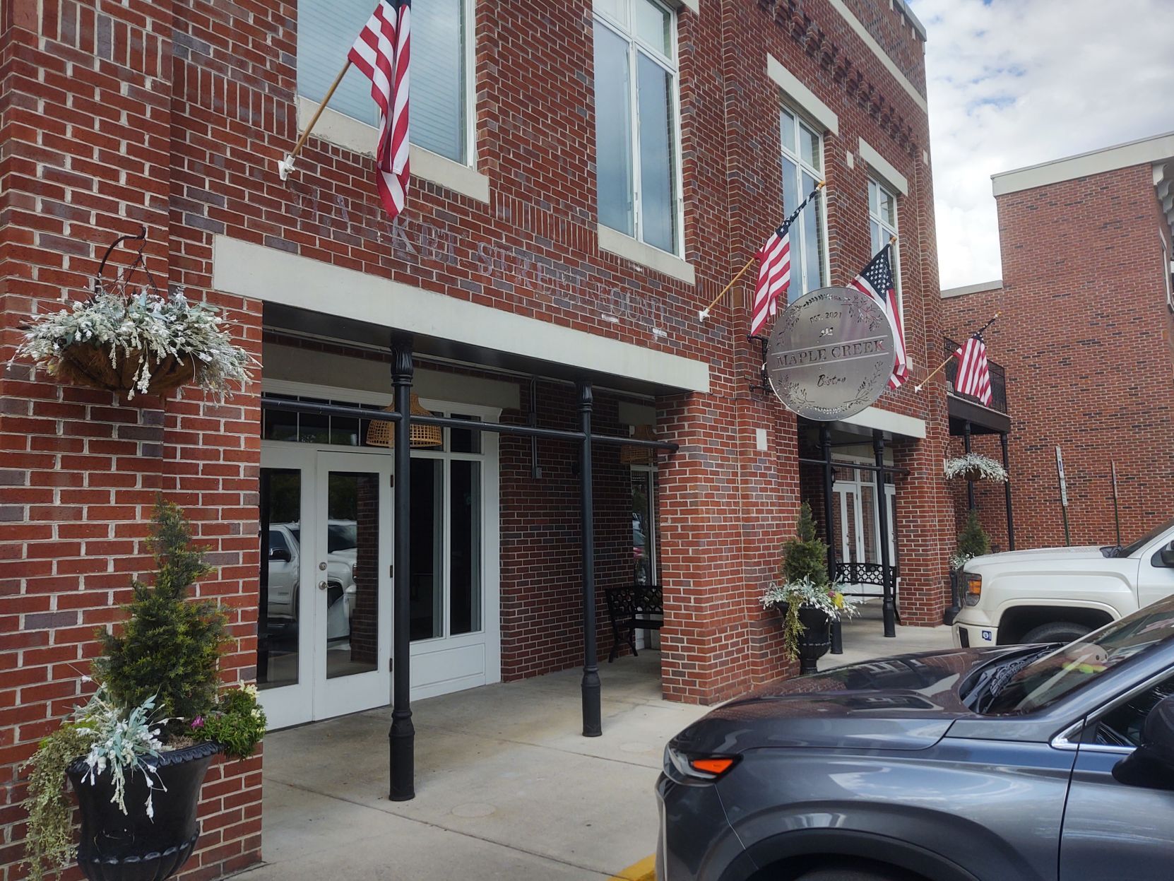 The Roane Chamber sees new members